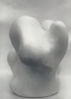 "Vie des fruits entre lumière et crépuscule", 1978 - Plâtre, h69 x 66 x 58 - Annie Palisot.
